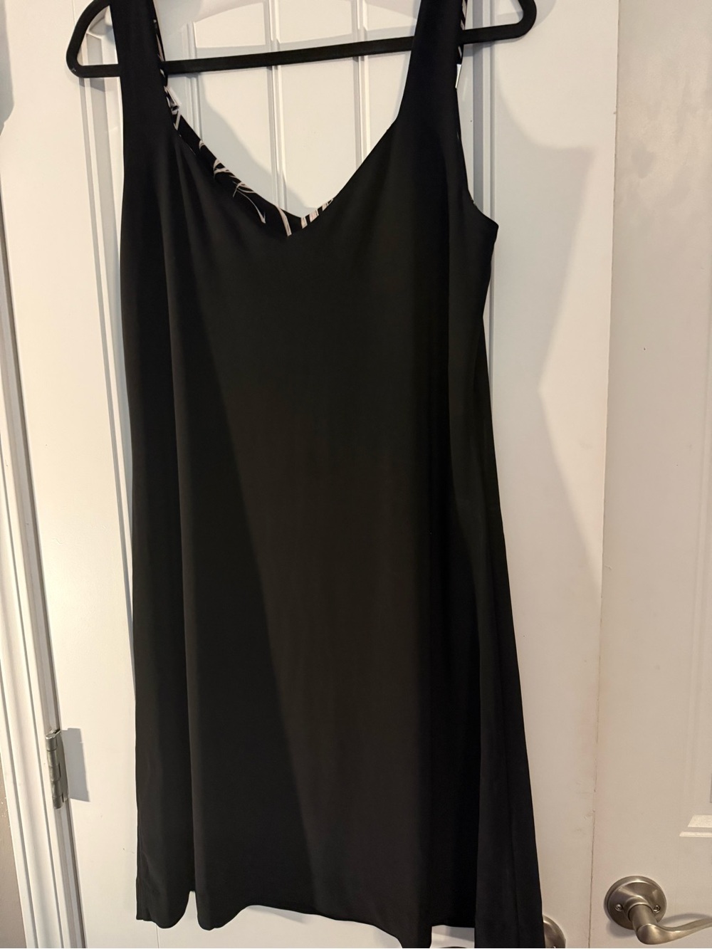 NWT White House Black Market Reversible Palm Print Dress Medium Regular - Picture 4 of 9